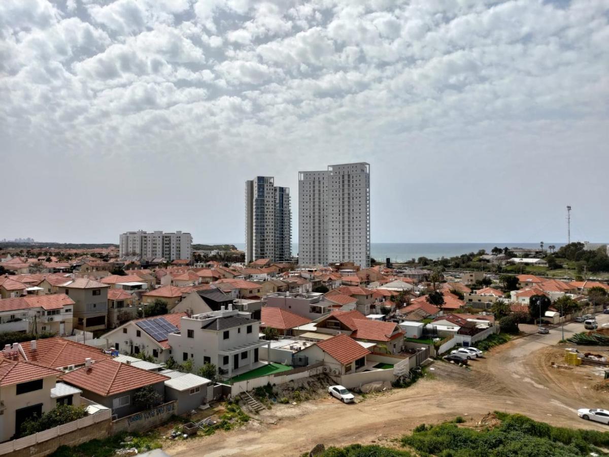 Sea& Sun Apartment Hadera Exterior photo